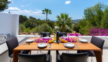 Resa estates Ibiza finca te koop st Rafael sea view sale dining ext.jpg